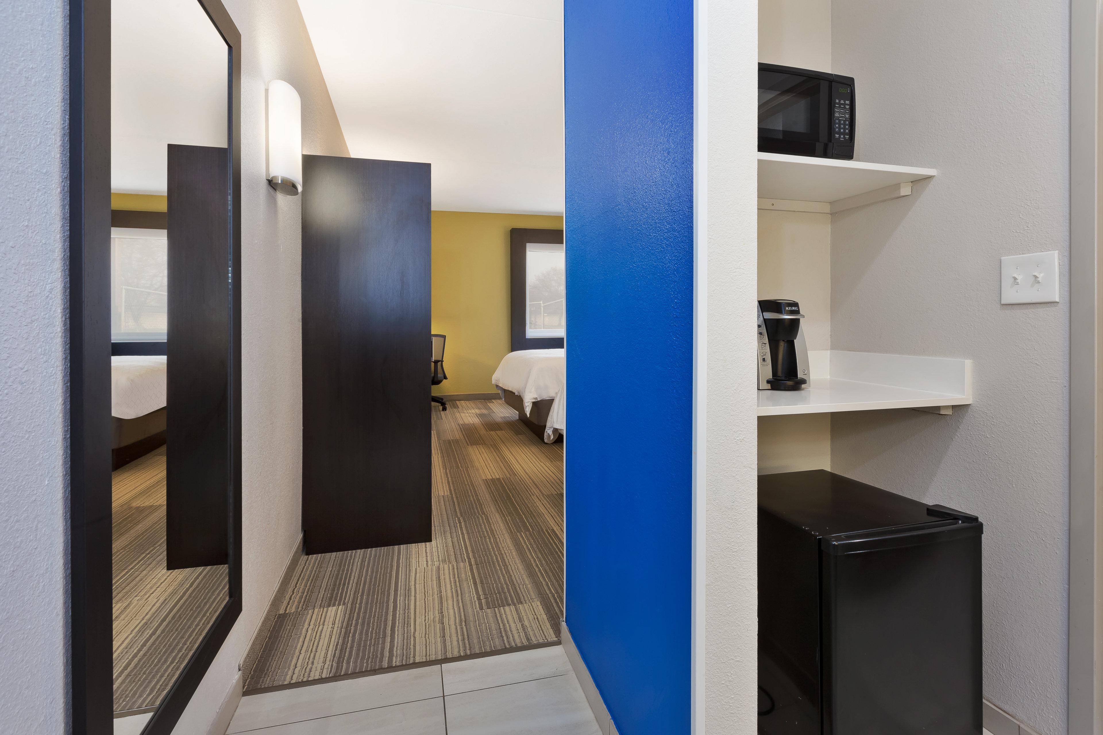 Holiday Inn Express Detroit-Warren/General Motors Technology Center By Ihg Extérieur photo