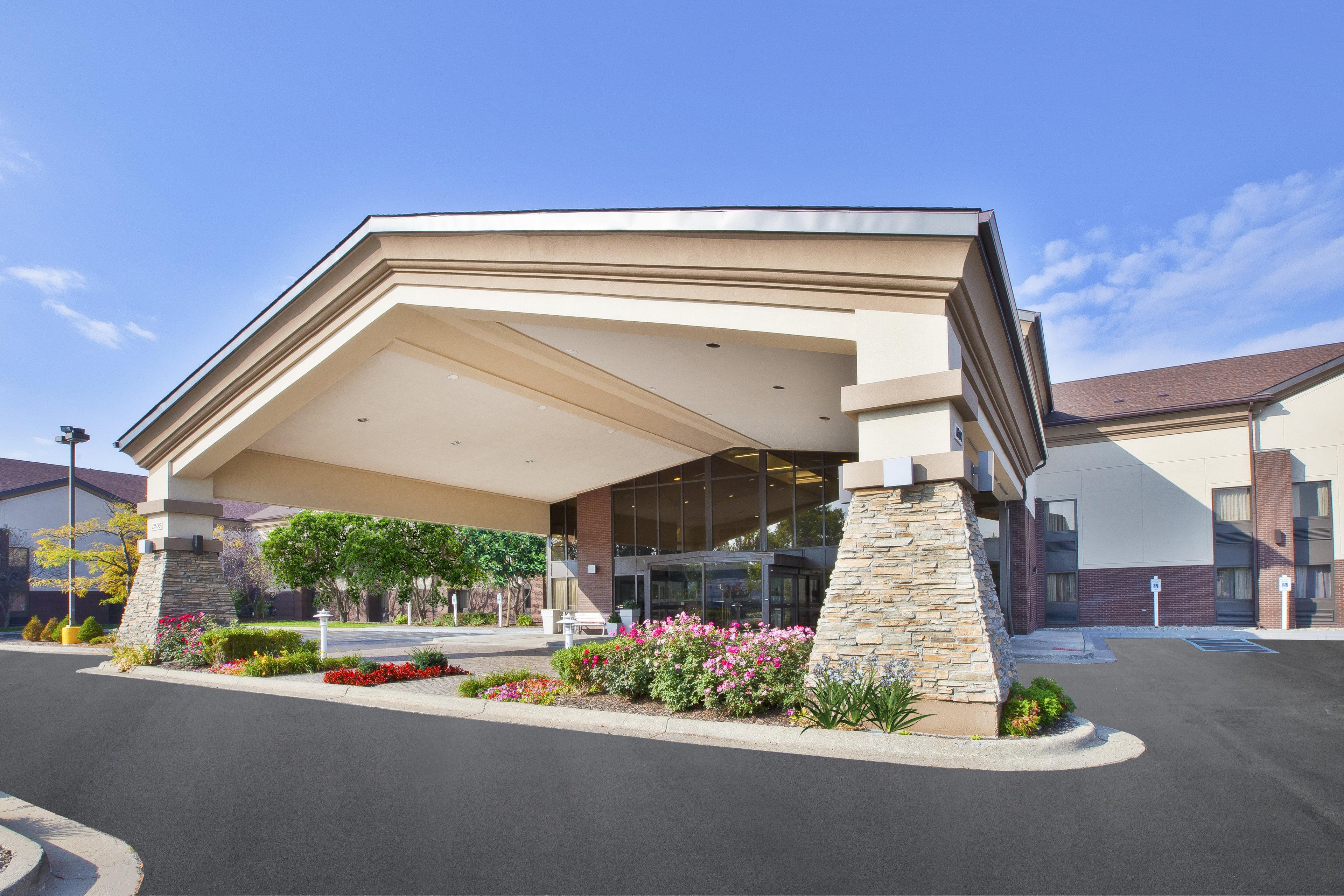 Holiday Inn Express Detroit-Warren/General Motors Technology Center By Ihg Extérieur photo