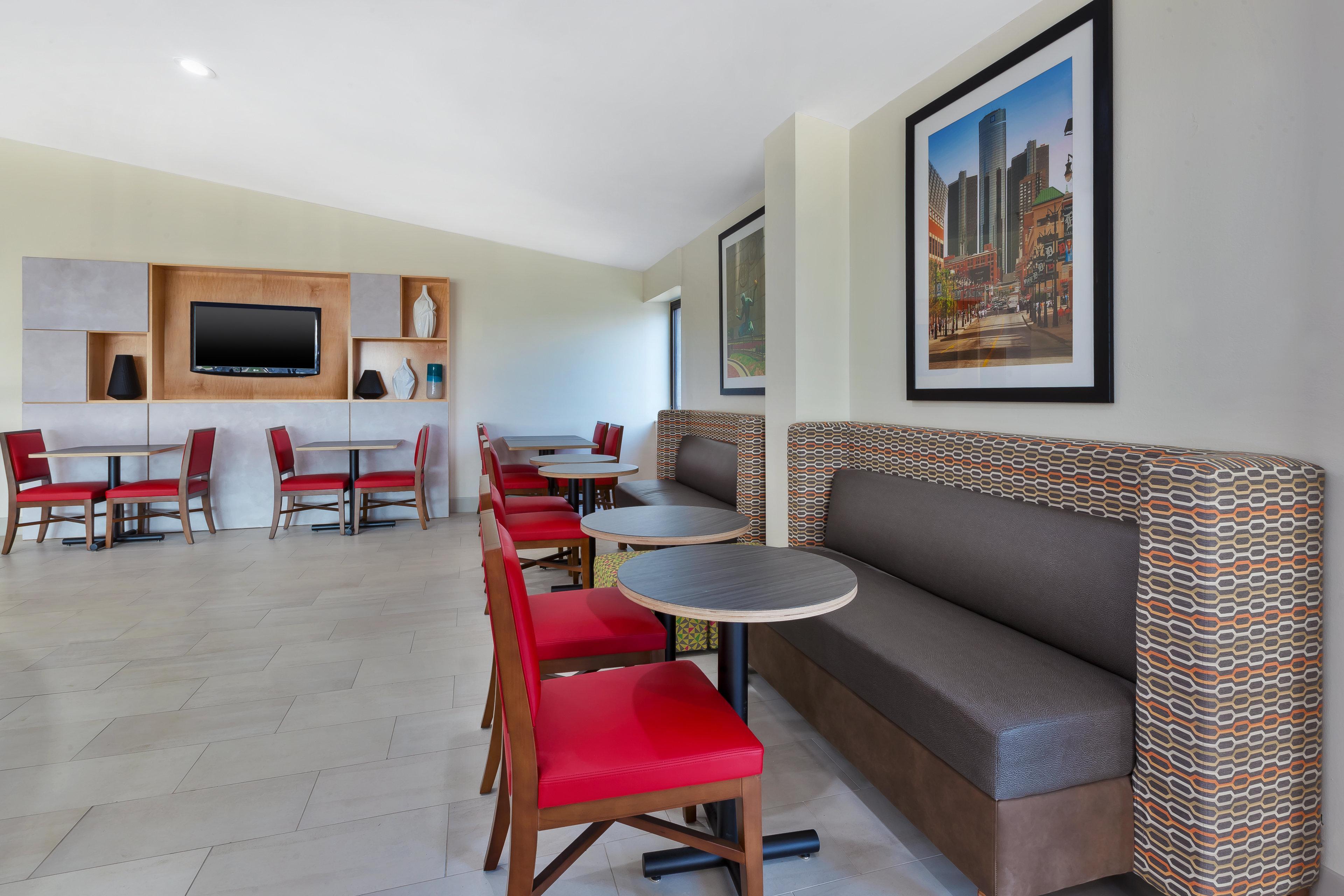 Holiday Inn Express Detroit-Warren/General Motors Technology Center By Ihg Extérieur photo